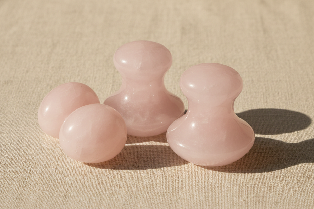 Organic Sourcery – Rose Quartz Facial Stone – Cooling Facial Massage
